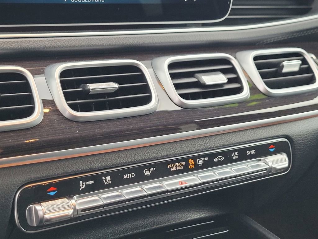 Used 2022 Mercedes-Benz GLS 450 4MATIC image 21