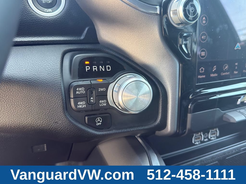 Used 2025 RAM 1500 Laramie AWD/4WD image 16