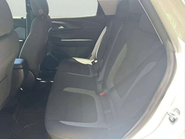 Used 2023 Chevrolet TrailBlazer LT w/ Convenience Package FWD image 8