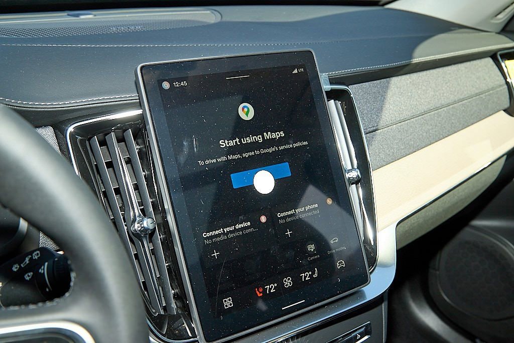 New 2026 Volvo XC90 B6 Plus w/ Protection Package Premier image 14