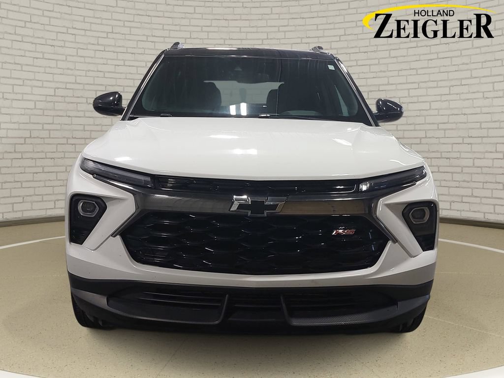 Used 2024 Chevrolet TrailBlazer RS AWD/4WD image 2
