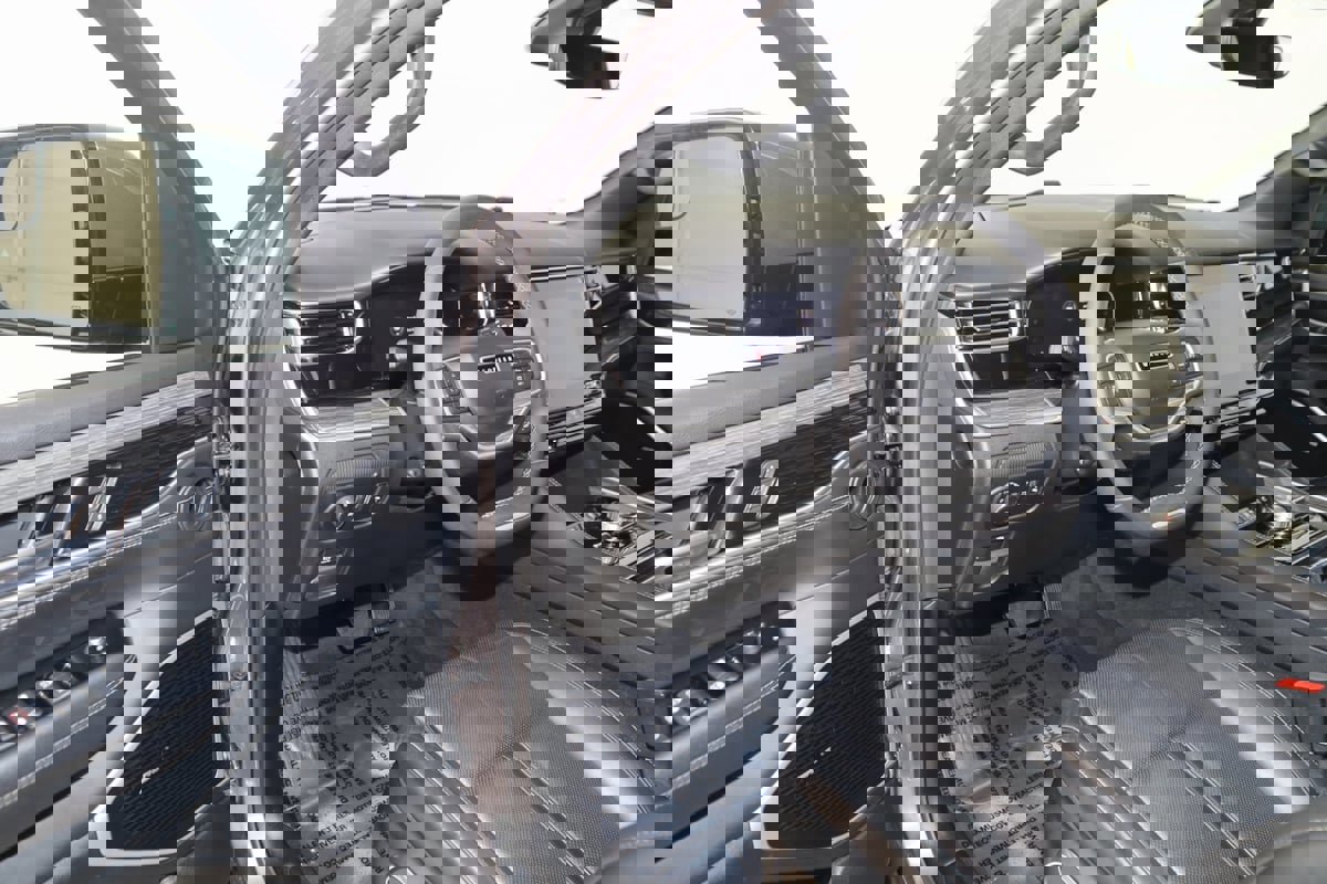 Used 2023 Jeep Grand Cherokee Laredo X image 58