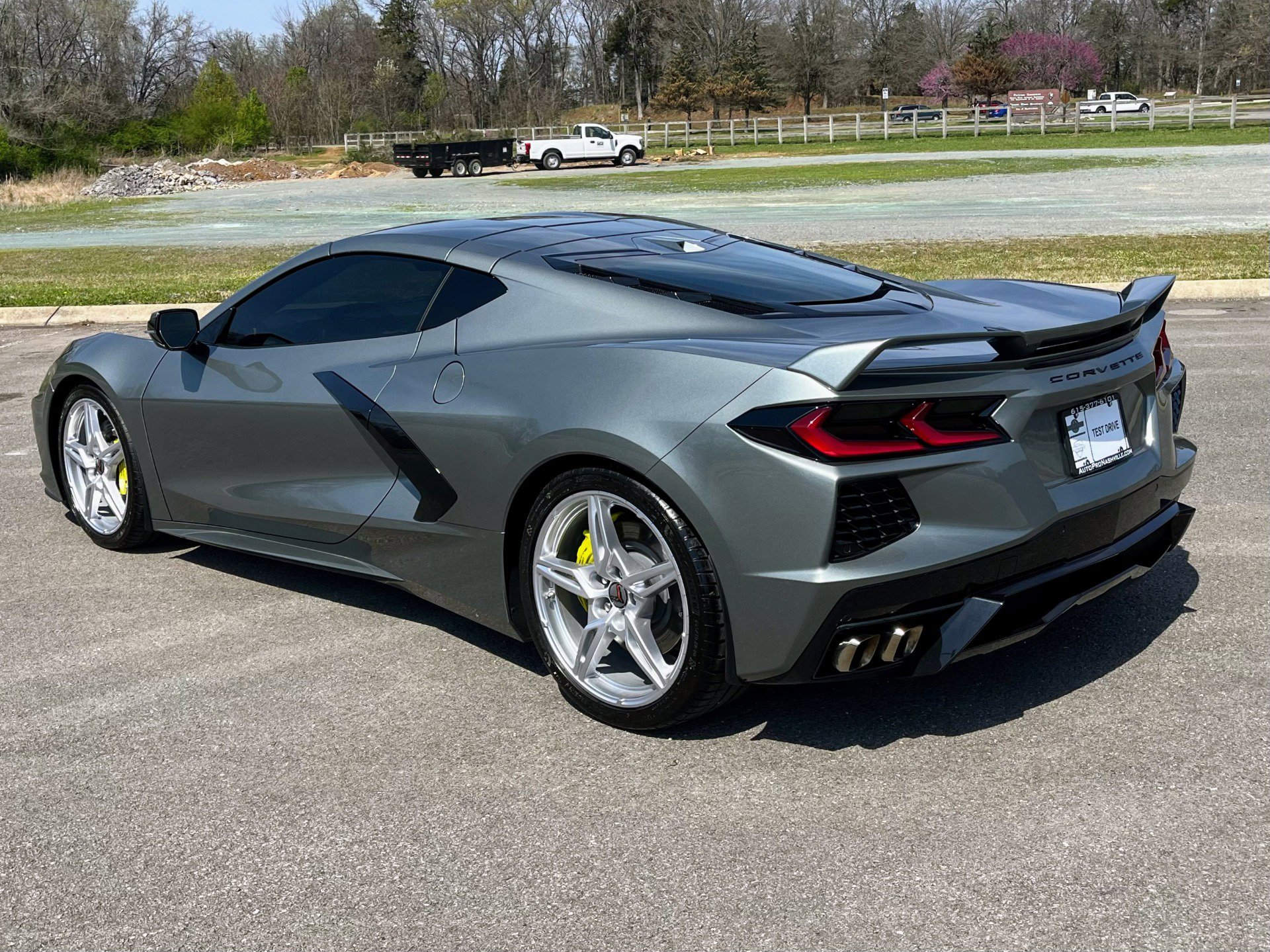Used 2022 Chevrolet Corvette Stingray Preferred Cpe w/ Z51 Performance Package RWD image 4