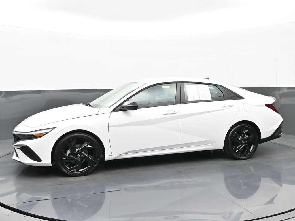 Certified 2026 Hyundai Elantra Sport FWD image 7