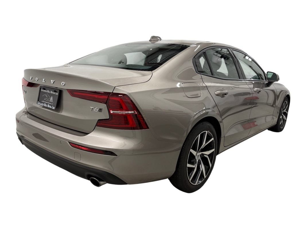 Used 2019 Volvo S60 T6 Momentum w/ Premium Package AWD/4WD image 4
