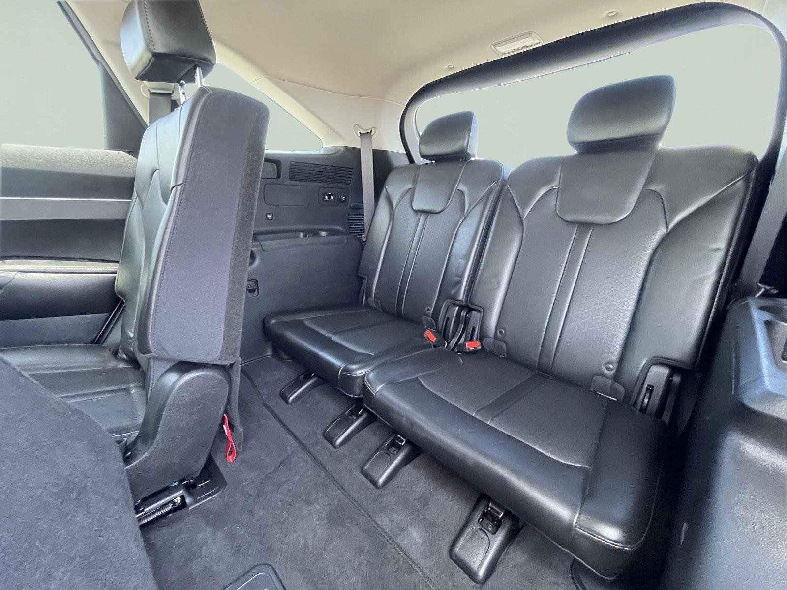 Used 2023 Kia Sorento S AWD/4WD image 16