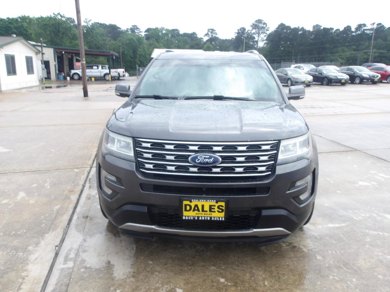 Used 2017 Ford Explorer Limited FWD image 3