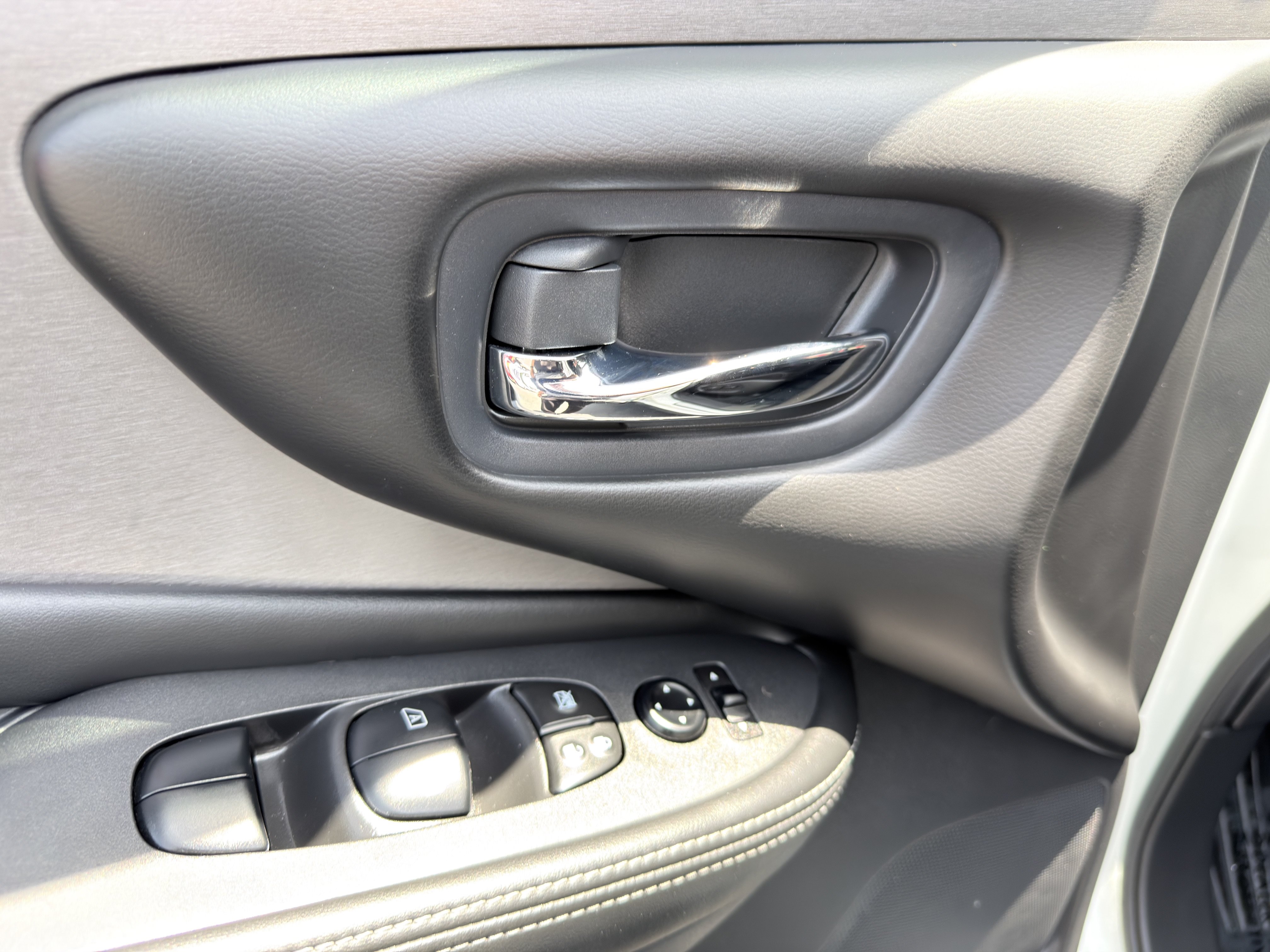 Used 2021 Nissan Murano SV FWD image 24