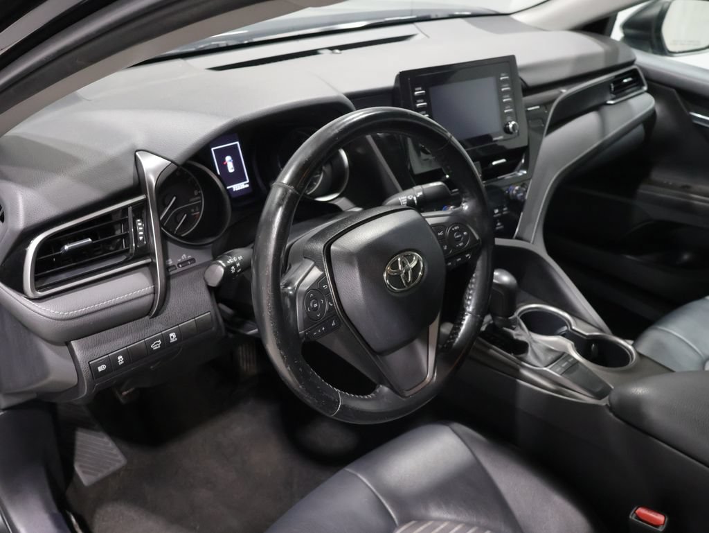 Used 2023 Toyota Camry SE FWD image 14