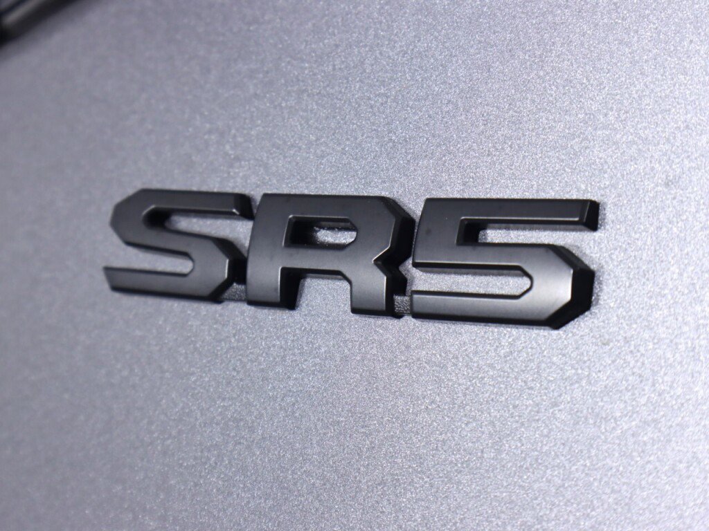 Used 2022 Toyota Tundra SR5 w/ TRD Off-Road Package AWD/4WD image 39