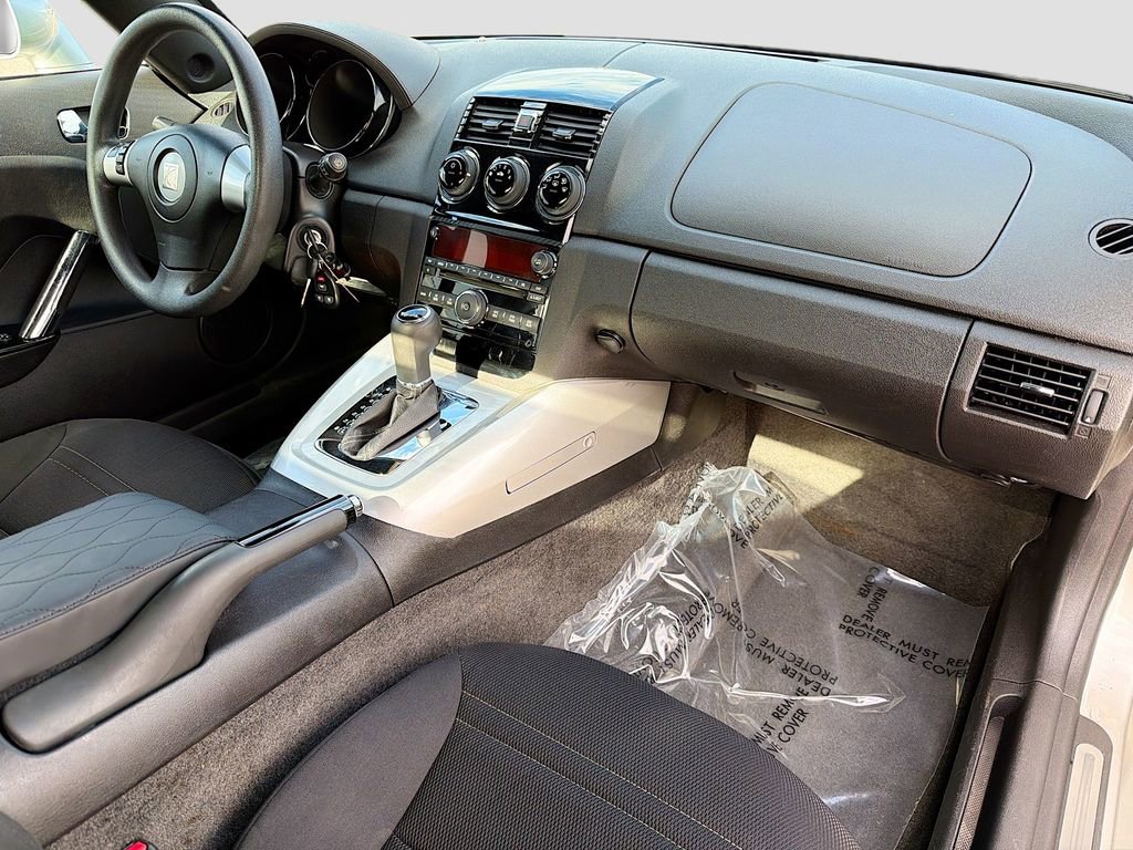Used 2007 Saturn Sky image 12