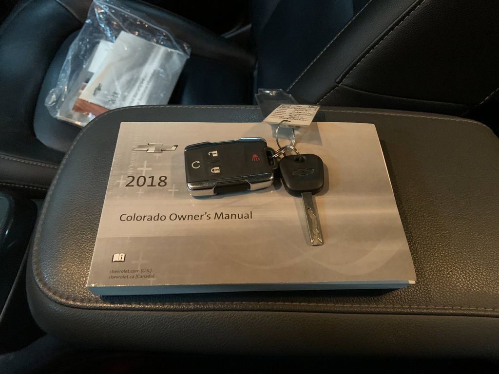 Used 2018 Chevrolet Colorado Z71 w/ Centennial Edition image 9