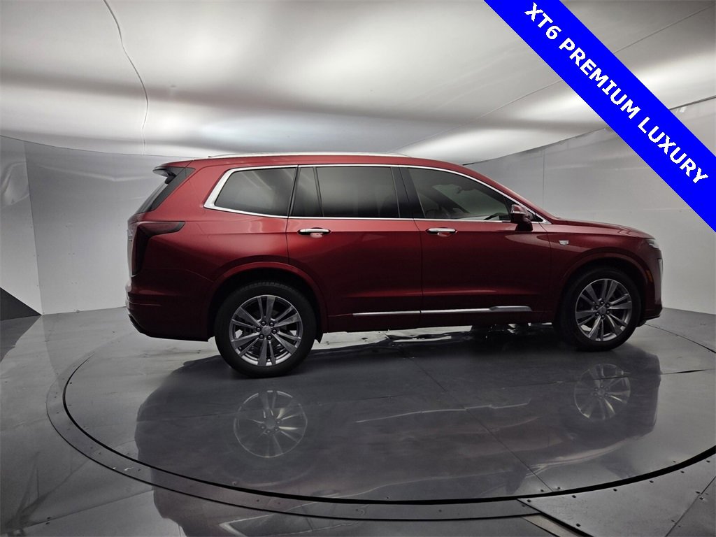 Used 2024 Cadillac XT6 Premium Luxury image 14