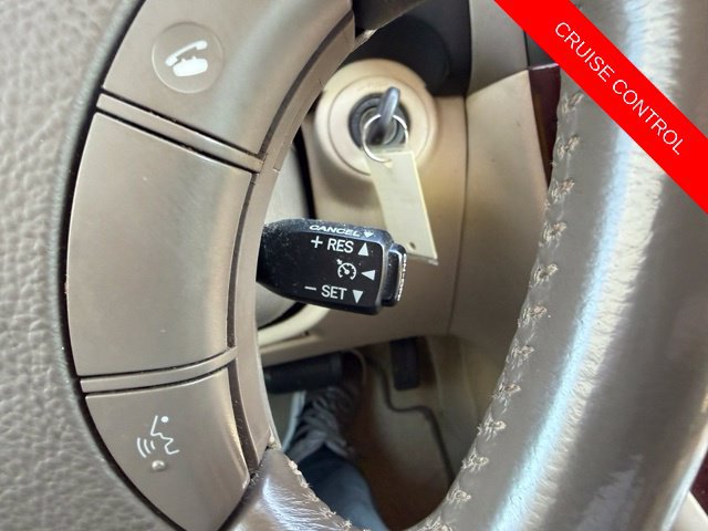Used 2006 Toyota Land Cruiser w/ Convenience Pkg AWD/4WD image 43