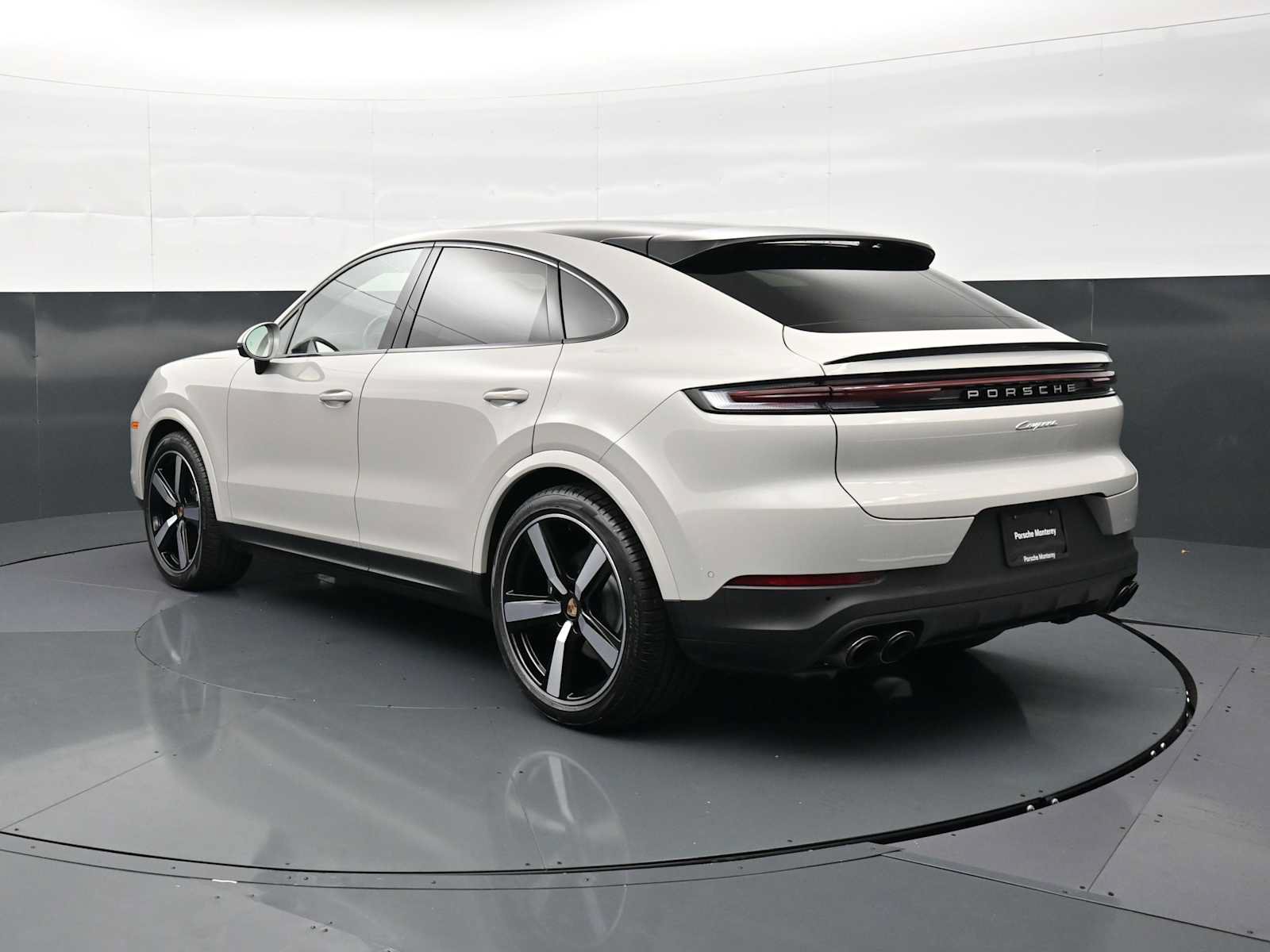 Certified 2026 Porsche Cayenne Coupe AWD/4WD image 3
