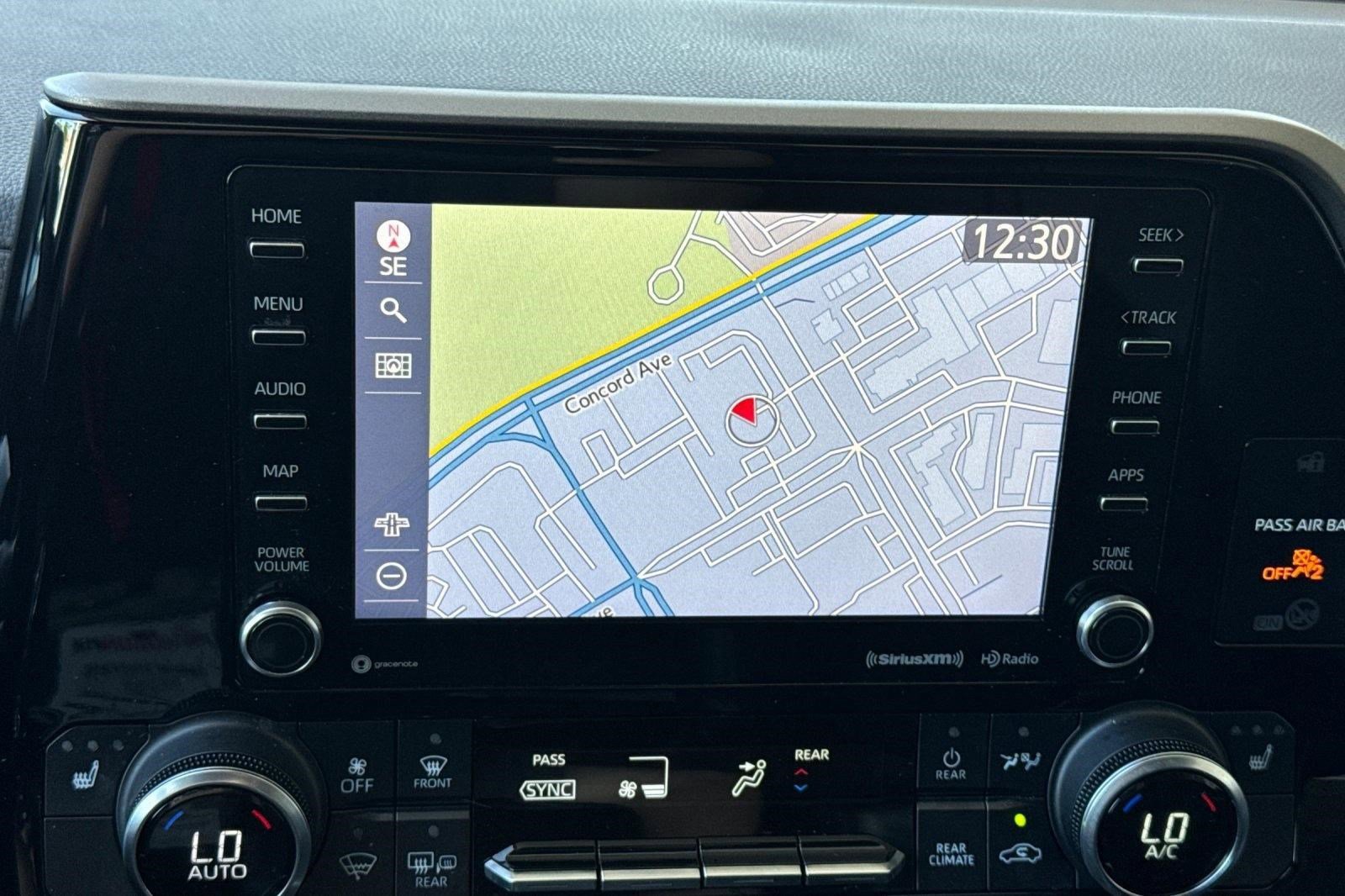 Used 2022 Toyota Highlander XLE image 19