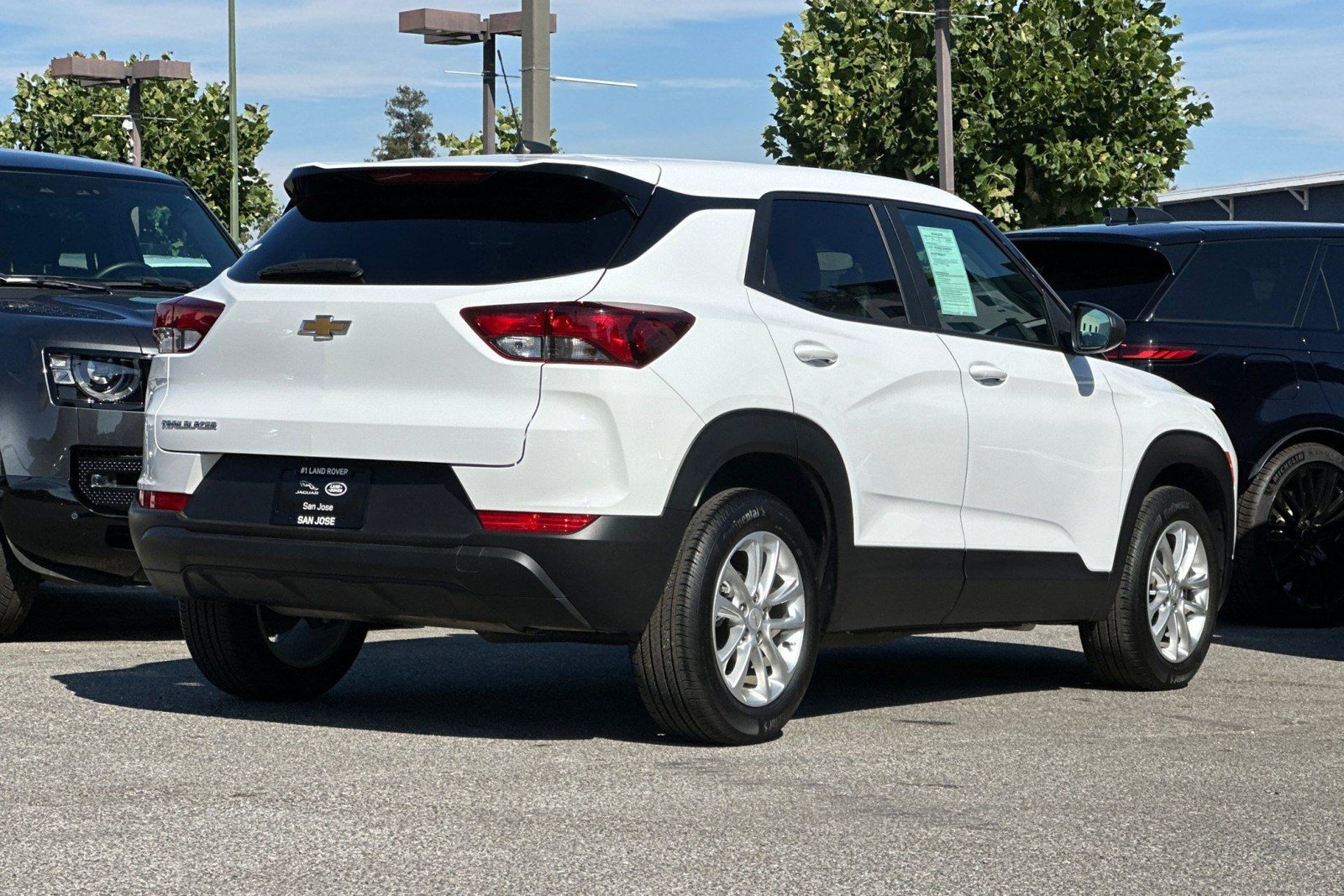 Used 2025 Chevrolet TrailBlazer LS w/ LS Convenience Package FWD image 9