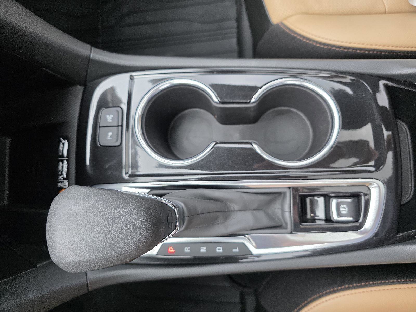 Used 2024 Chevrolet Equinox Premier image 18