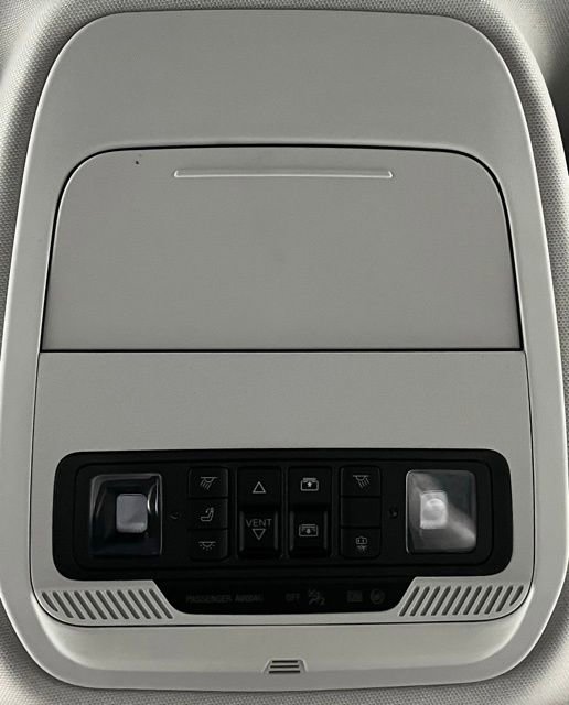 Used 2025 Ford Expedition Active AWD/4WD image 41