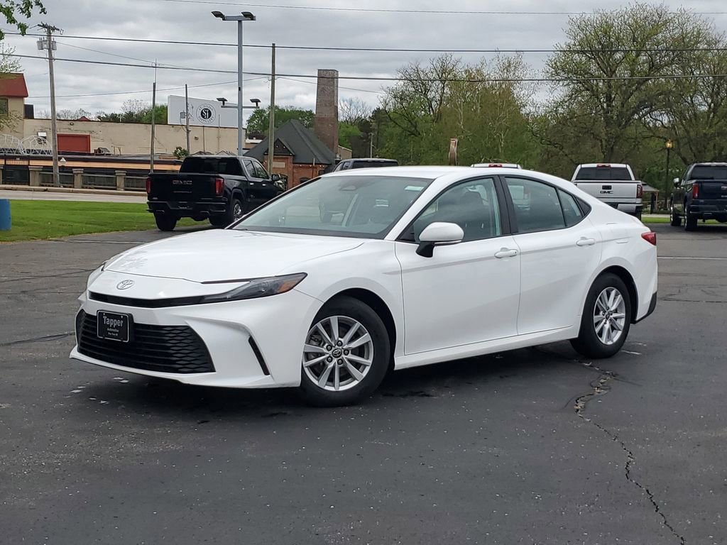 Used 2025 Toyota Camry LE FWD image 26