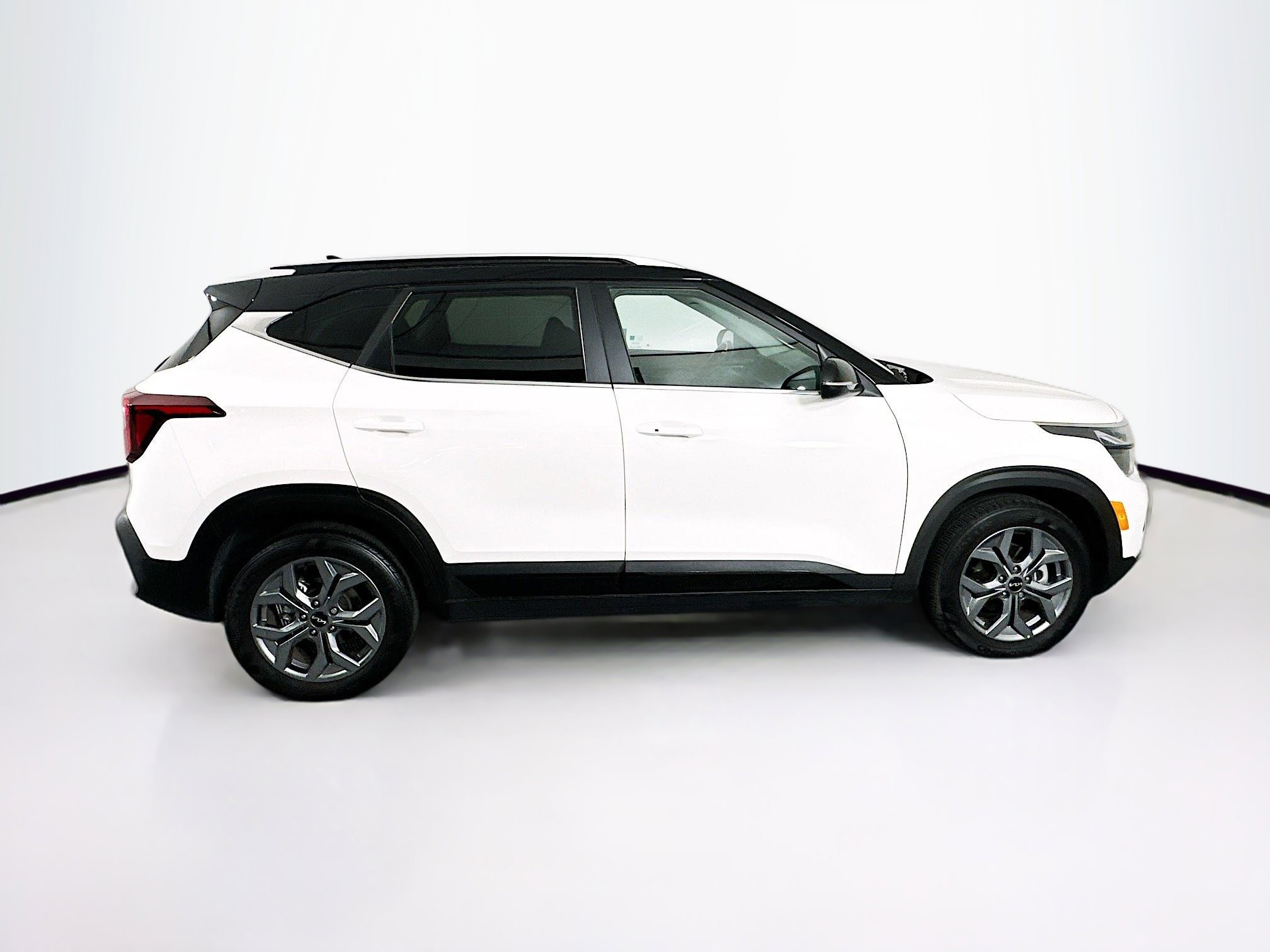 Used 2024 Kia Seltos S image 10