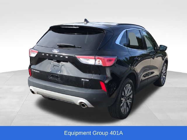 Used 2022 Ford Escape Titanium AWD/4WD image 2