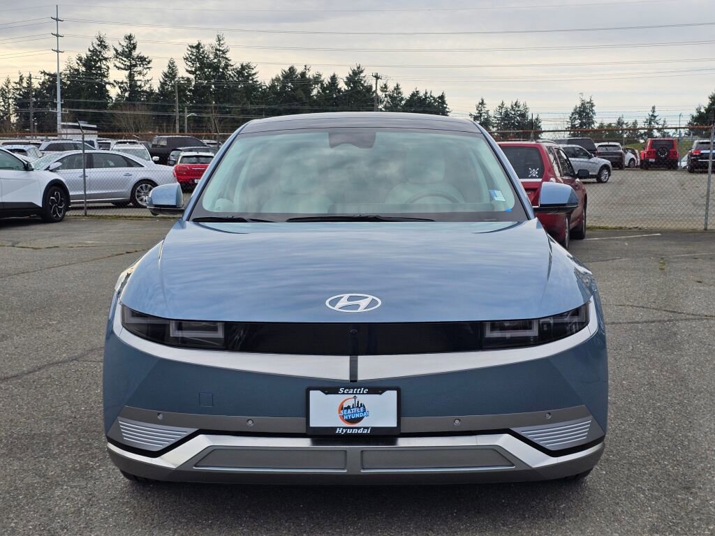 Used 2023 Hyundai Ioniq 5 Limited image 2