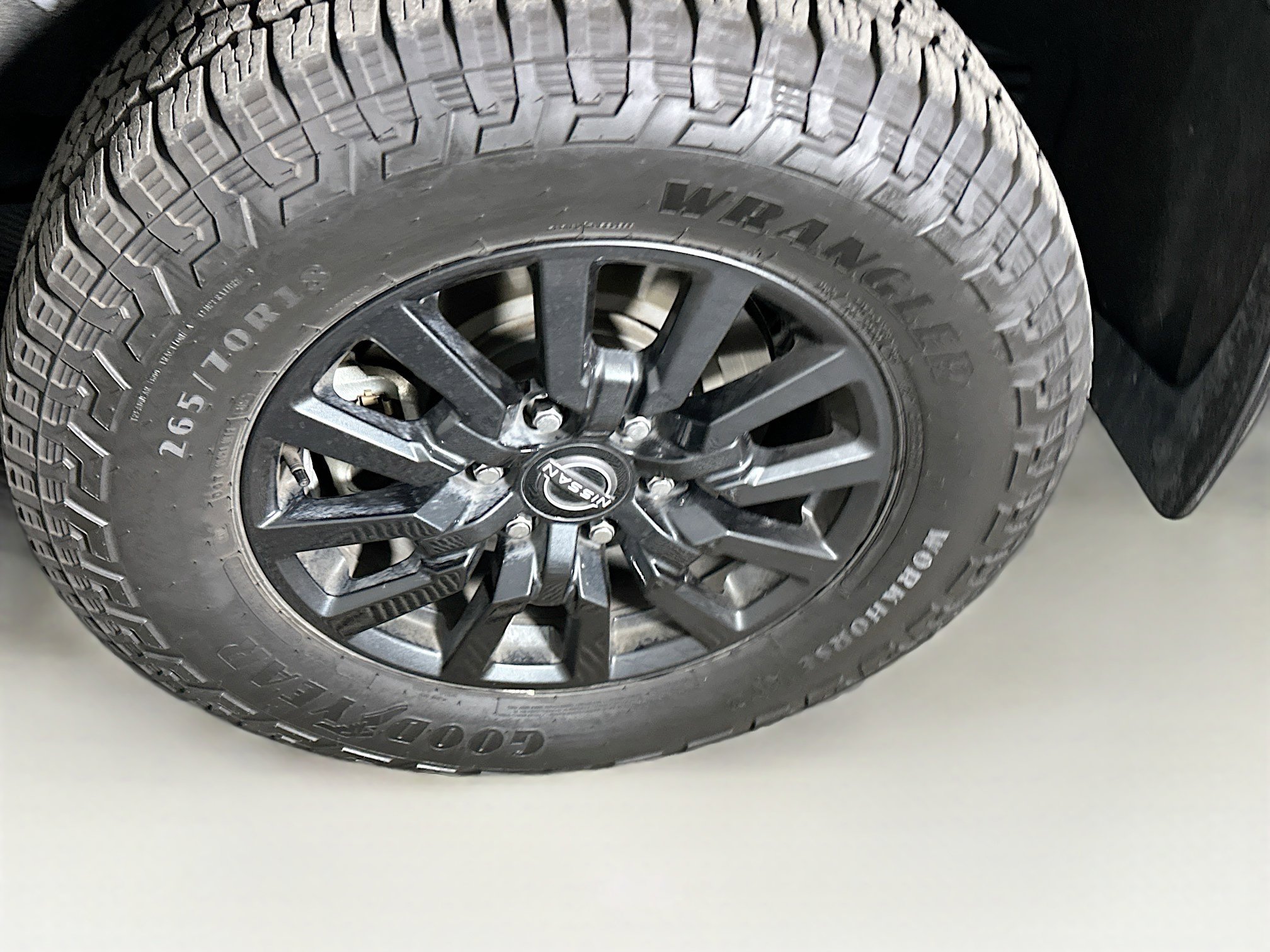 Used 2025 Nissan Armada SV image 11