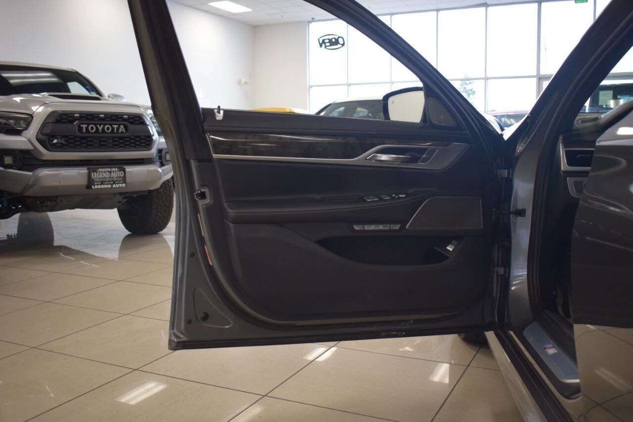 Used 2018 BMW 750i image 31
