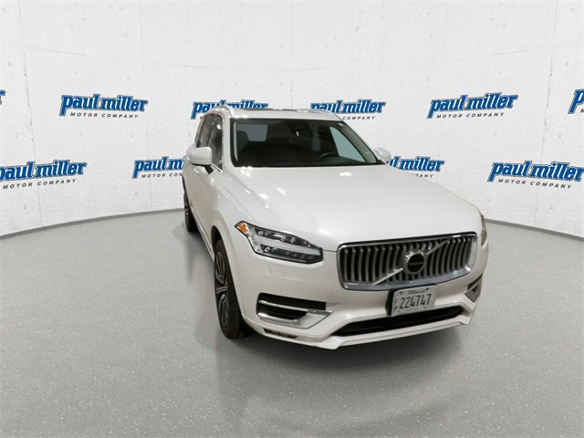 Used 2023 Volvo XC90 B5 Plus image 3