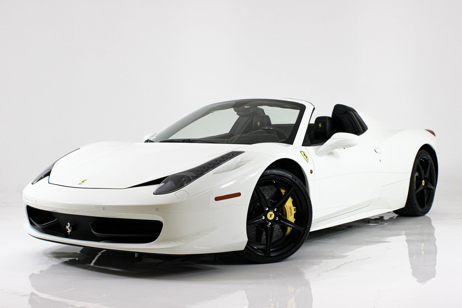 Used 2015 Ferrari 458 Spider RWD image 62