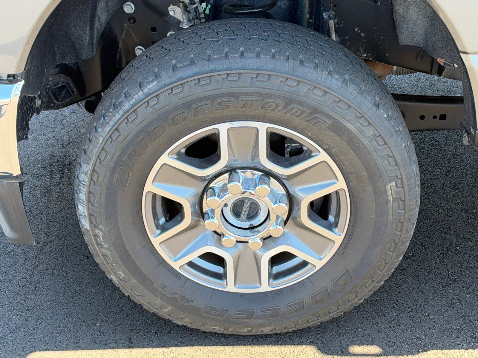 Used 2025 Ford F250 Lariat w/ FX4 Off-Road Package AWD/4WD image 11