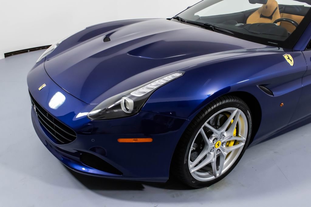 Certified 2017 Ferrari California T image 30