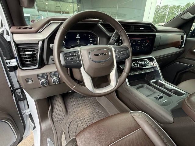 Used 2024 GMC Sierra 2500 Denali w/ Denali Reserve Package AWD/4WD image 10