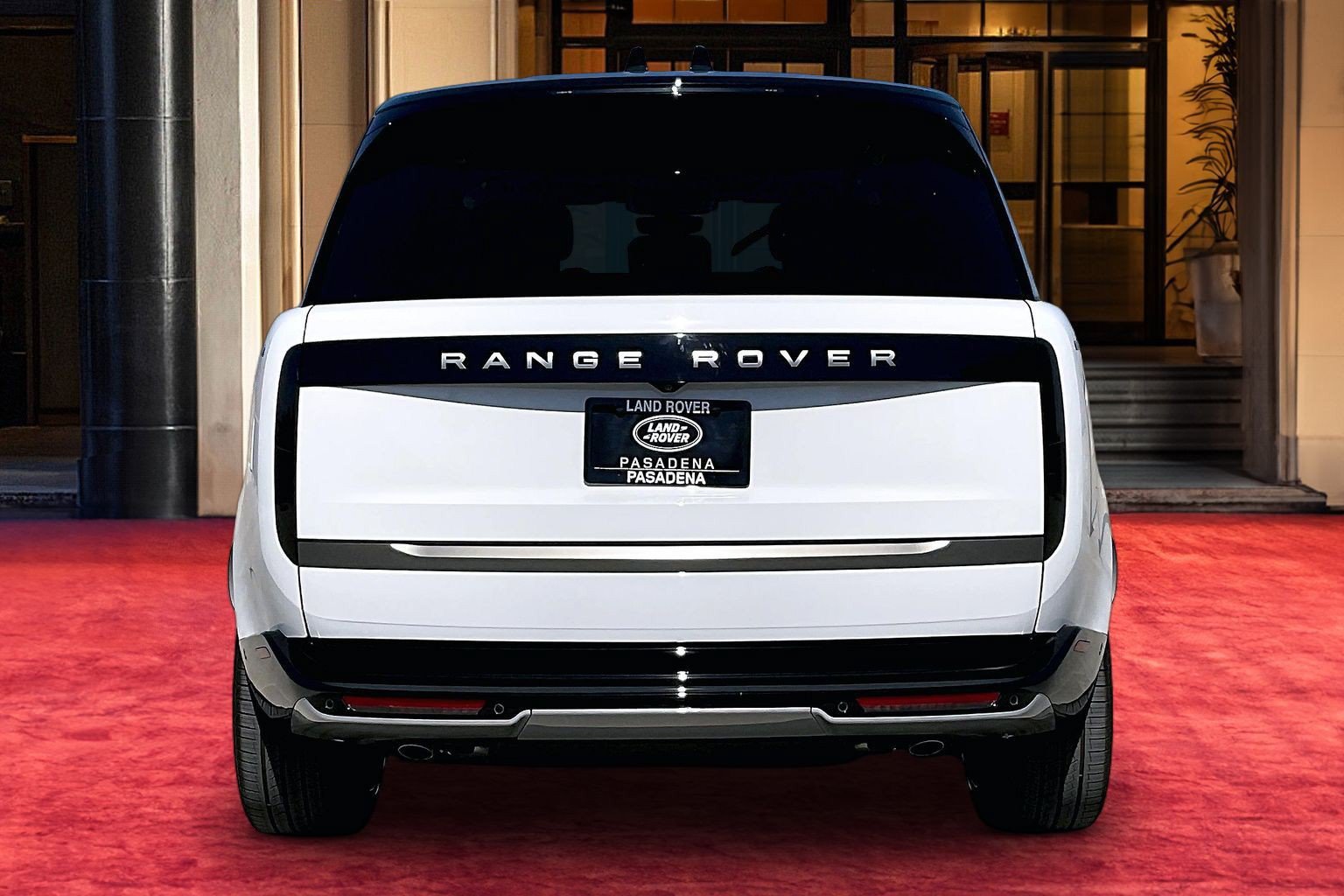 New 2026 Land Rover Range Rover Long Wheelbase SE AWD/4WD image 7
