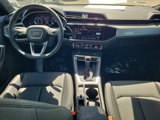 Certified 2025 Audi Q3 2.0T Premium Plus image 2