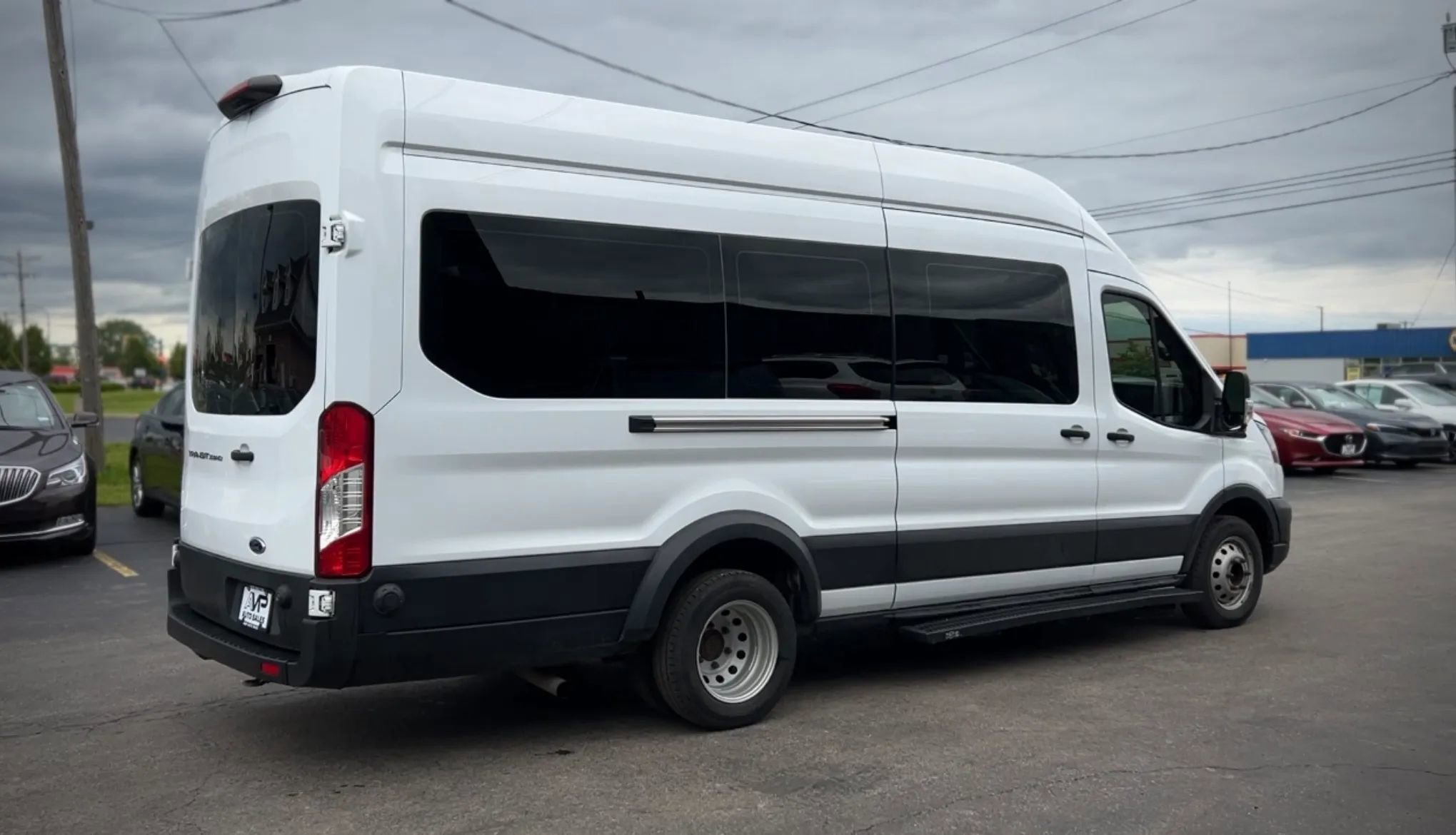 Used 2023 Ford Transit 350 XL image 4