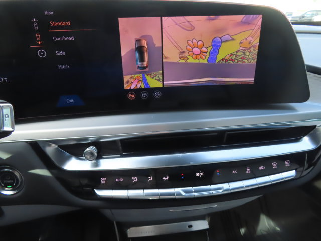 Used 2025 Cadillac Lyriq Luxury w/ LPO, Floor Liner Package AWD/4WD image 31