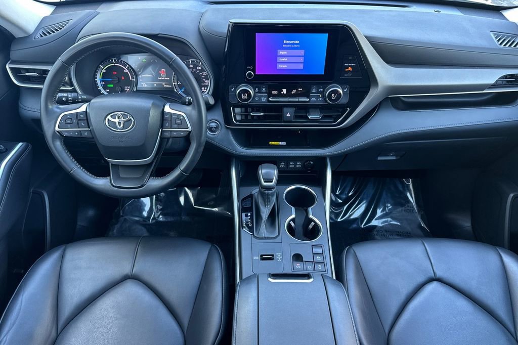 Used 2023 Toyota Highlander XLE w/ Protection Package #3 (TMS) image 13