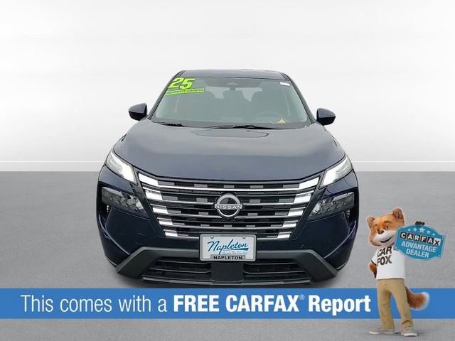 Used 2025 Nissan Rogue SV image 2