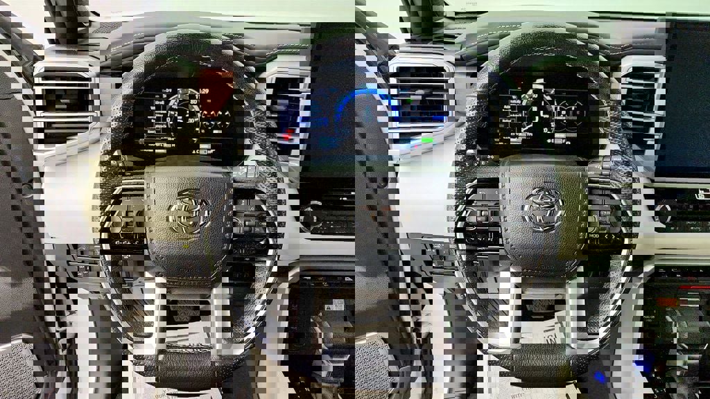 Used 2024 Toyota Sequoia Capstone image 13