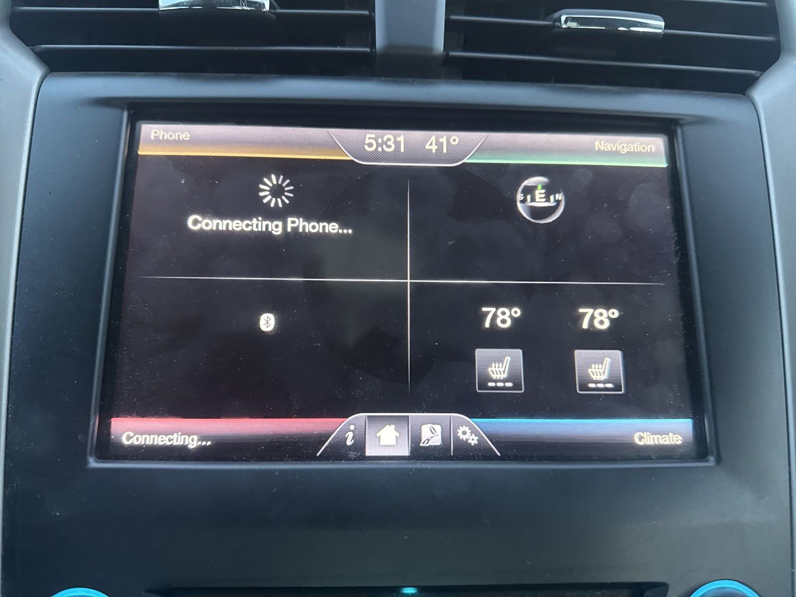 Used 2014 Ford Fusion SE w/ Equipment Group 502A image 12