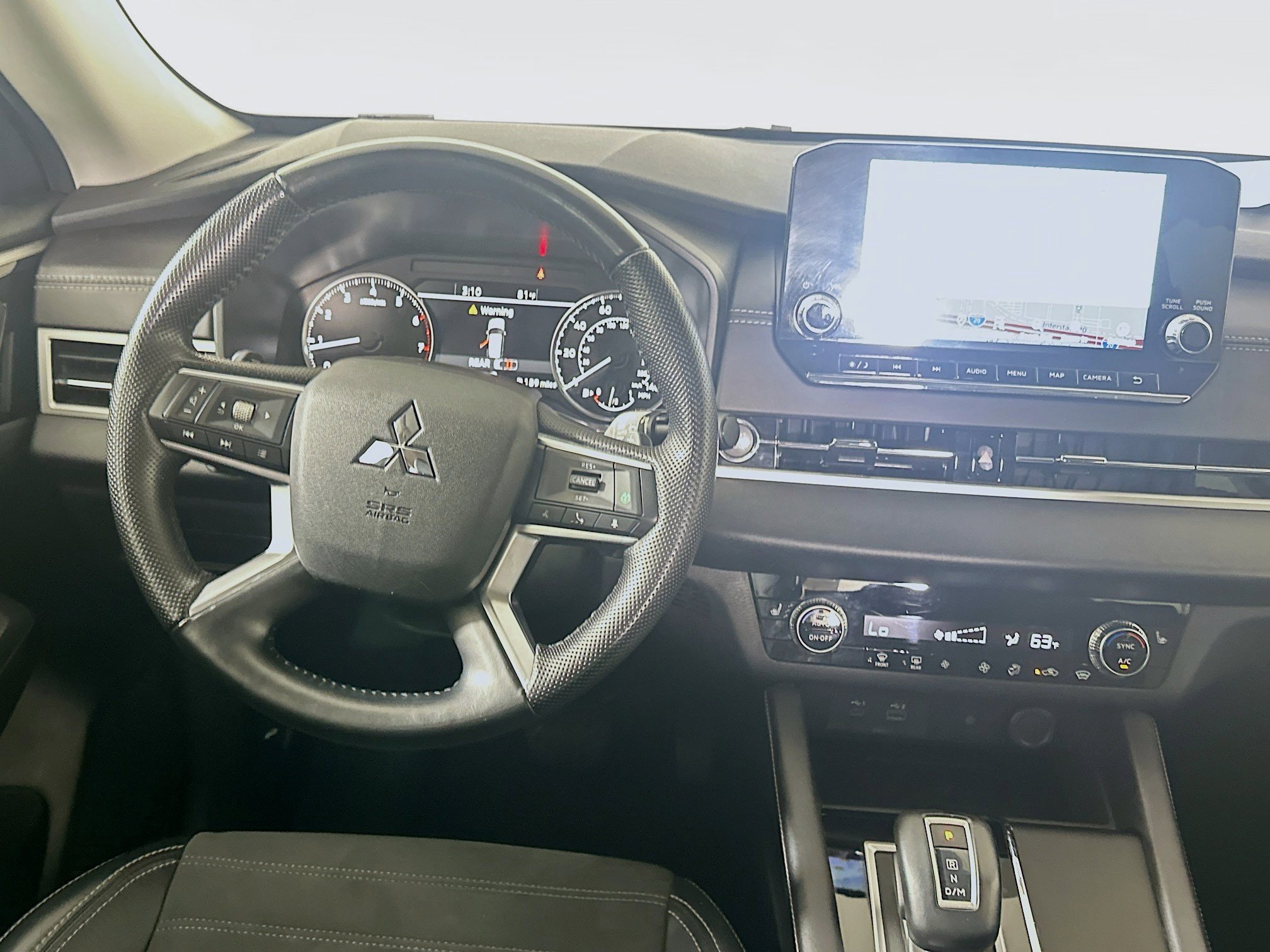 Used 2024 Mitsubishi Outlander SE image 18