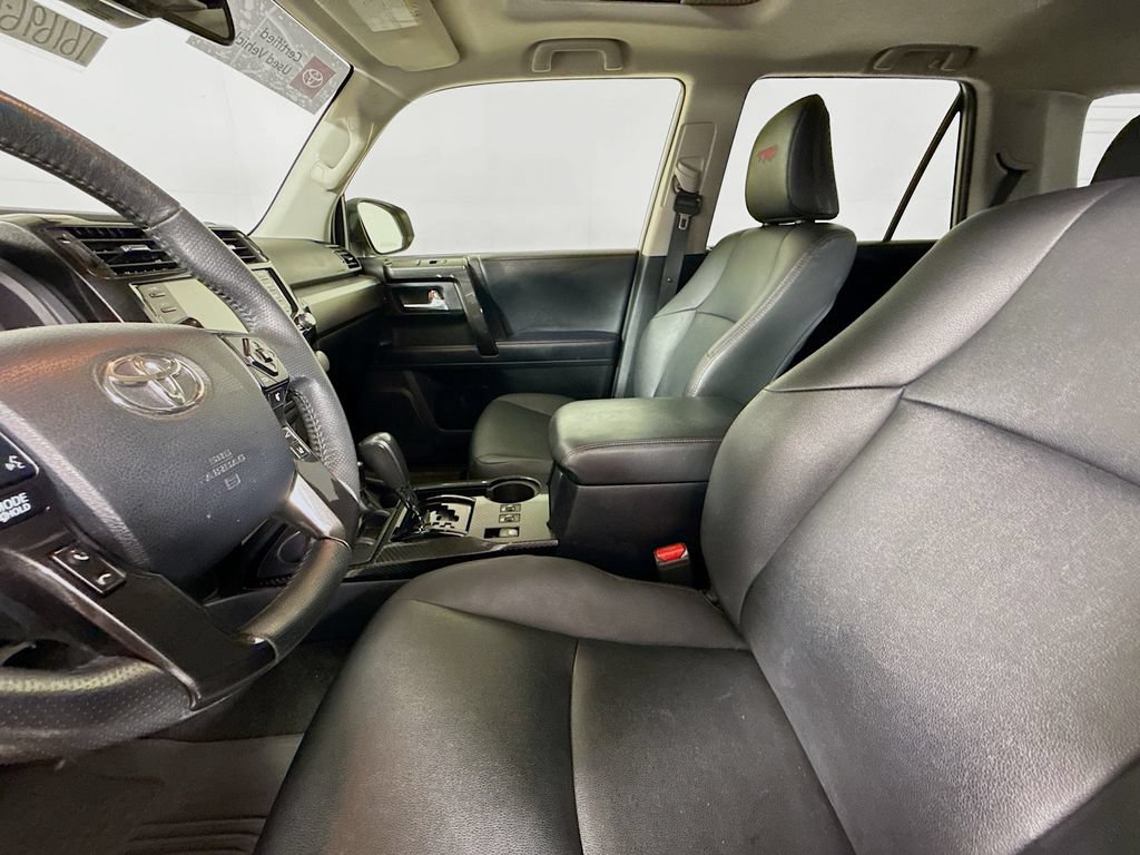 Certified 2021 Toyota 4Runner Venture w/ Moonroof Package AWD/4WD image 18