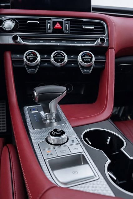 Used 2023 Genesis G70 2.0T w/ Sport Prestige Package image 21