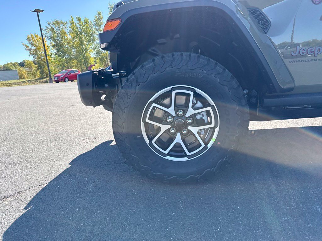 New 2027 Jeep Wrangler Unlimited Rubicon AWD/4WD image 38