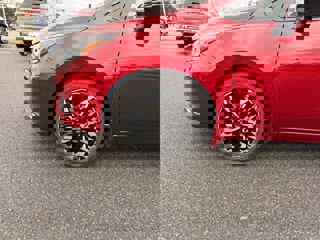 New 2025 Nissan Versa SR w/ Trunk Package image 9