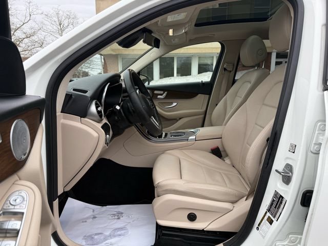 Used 2021 Mercedes-Benz GLC 300 4MATIC image 26