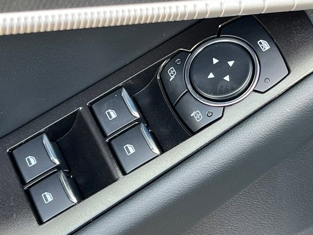 New 2026 Ford Explorer ST-Line w/ ST-Line Street Pack image 18