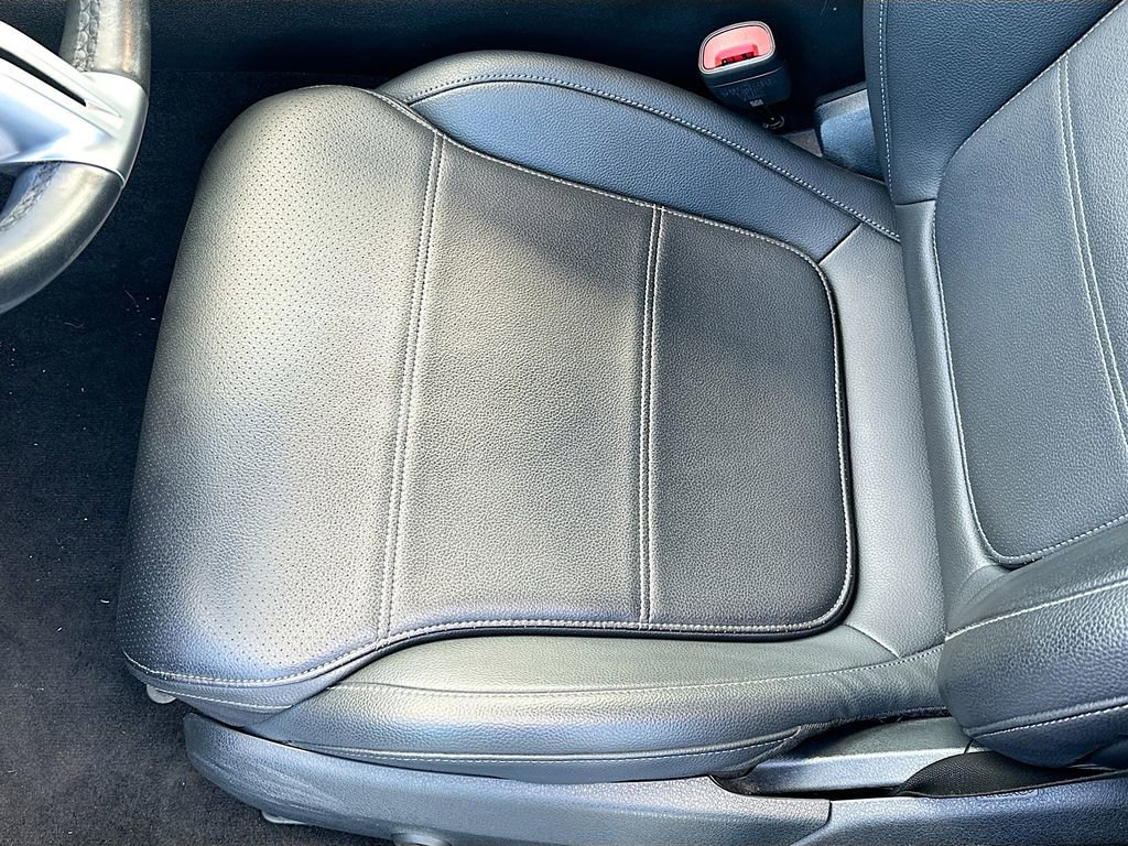 Used 2022 Mercedes-Benz C 300 4MATIC Sedan image 21